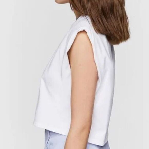 NWT Forever 21 Cropped Muscle Tee Tank White Casual Streetwear Knit Cotton - Picture 4 of 6